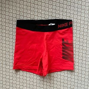 Nike Pro 3” short - red with accent font